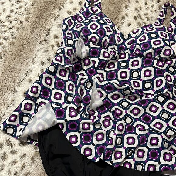 Swim Solutions Women's Jewels Printed Tiered Tummy Control One-Piece Swimsuit - Picture 4 of 13